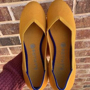 Yellow Lemondrop Rothy’s flats size 9 RETIRED